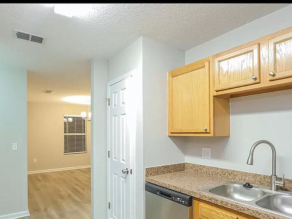 5th image of 8511 Jasper Ave