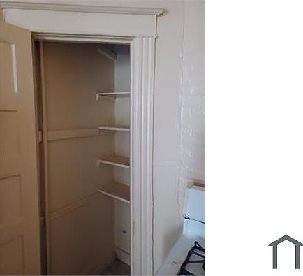 2nd image of 6 Convent Ave APT 1