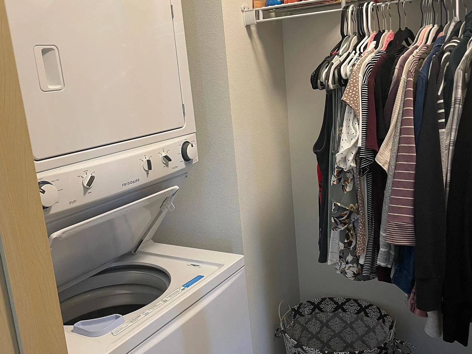 1 bed, 800 sqft, $1,670 — Photo 4