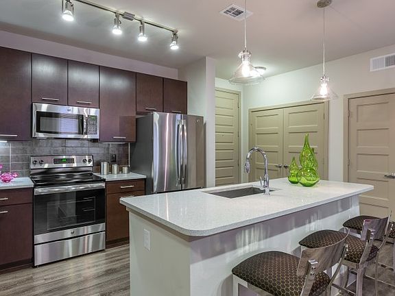 3rd image of 2823 E Mlk Blvd APT 2323