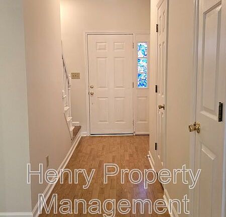4th image of 214 Riverwalk Cir
