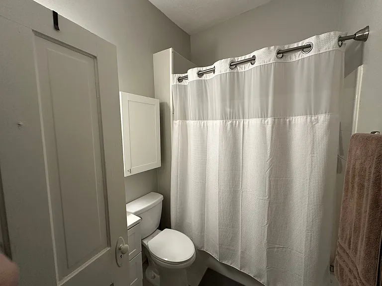 237 Locust Ave #A — Photo 5