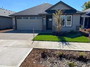 2135 SE Academy St #186, Dallas, OR 97338