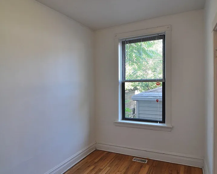 2638 W Iowa St #1R — Photo 11