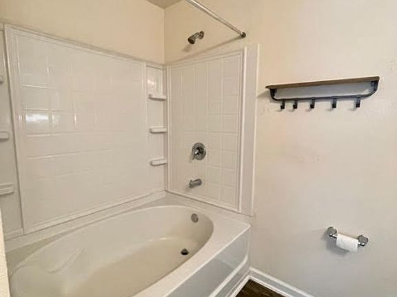 5th image of 2399 Sotterley Ln