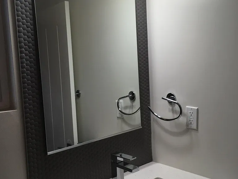 648 N Serrano Ave #1/2 — Photo 10