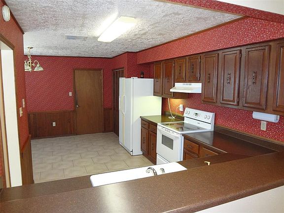 5th image of 11210 Daybreak Ln