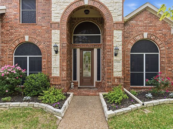3rd image of 17816 Cypress Falls Dr