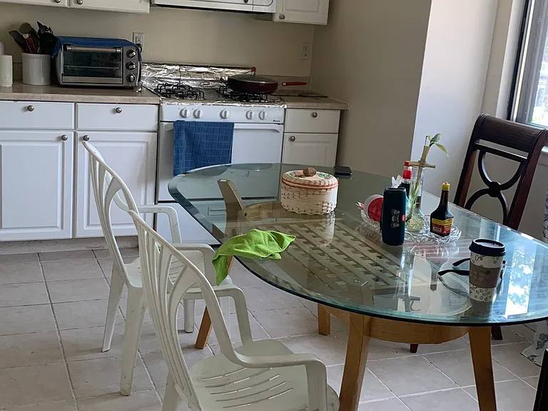 860 Robin Rd — Photo 3