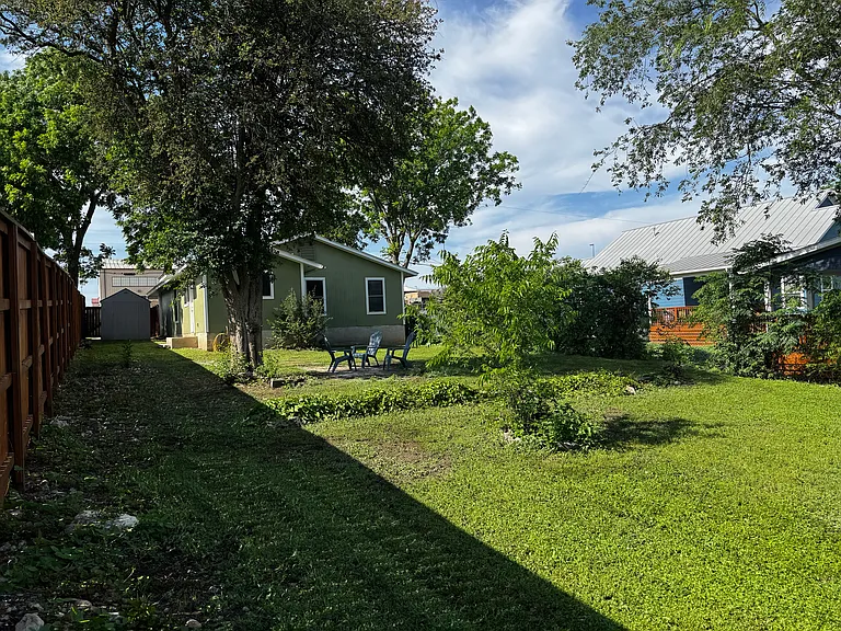 518 Hood St — Photo 12