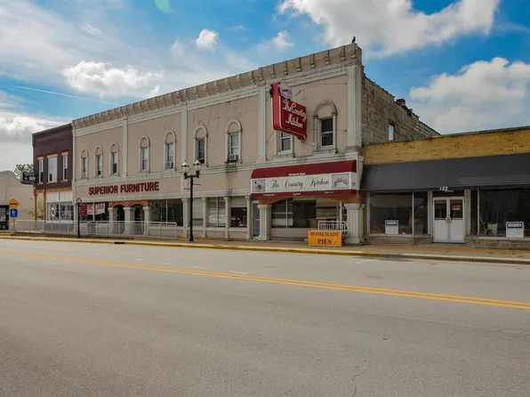 118-120 N Main St, Hebron, IN 46341