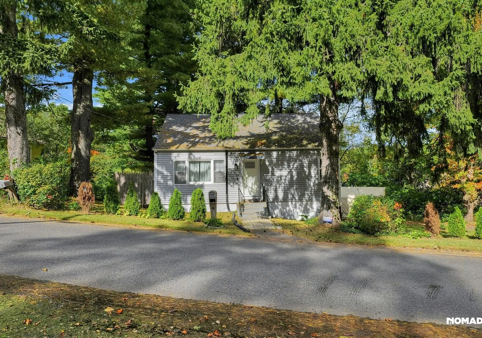 Charming 4BR House in Waterbury — Photo 2