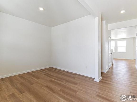 4th image of 4762 Lynxes Way