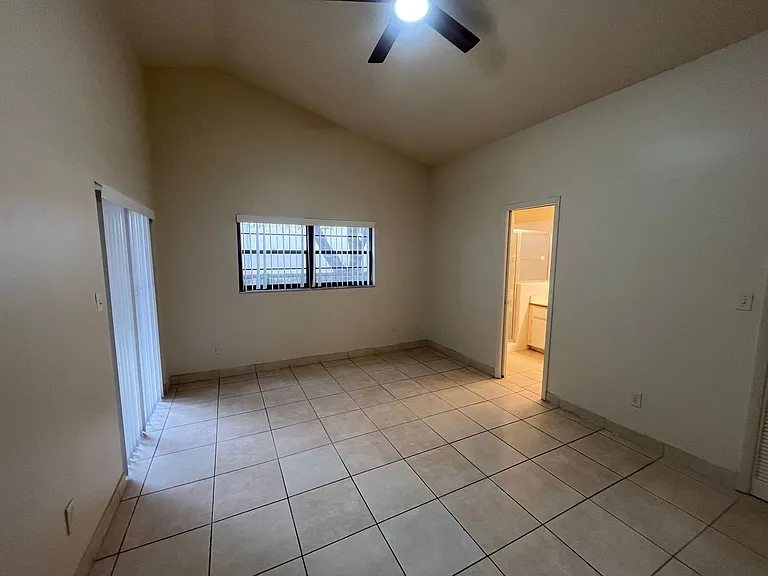 10413 Cresto Del Sol Cir — Photo 11