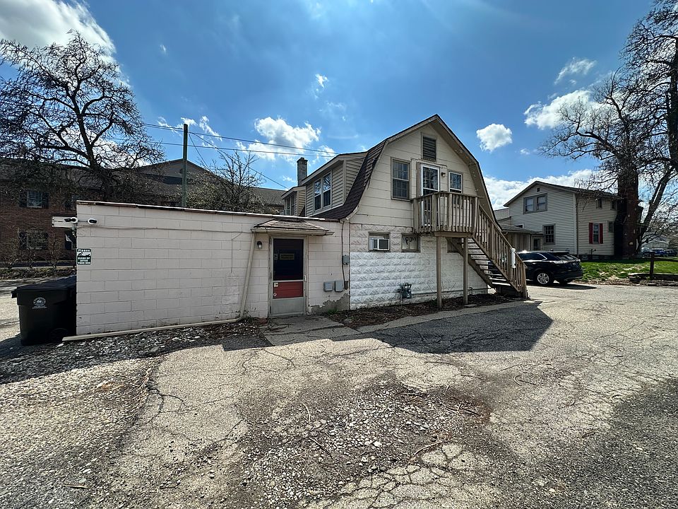 1st image of 671 S Main St Unit 1