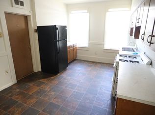 1005 Maple Ave APT B, La Porte, IN 46350