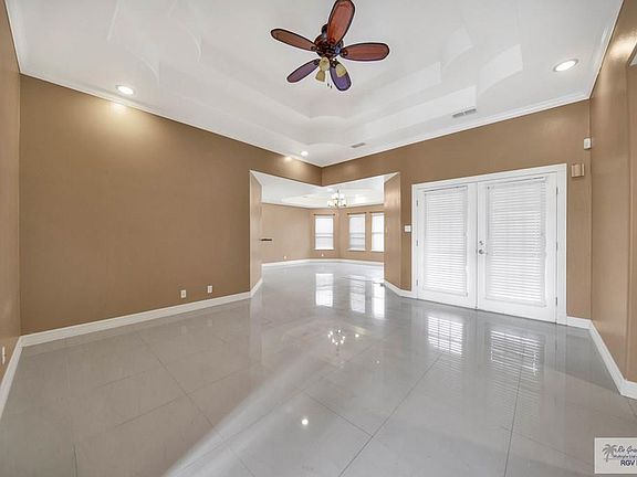 5th image of 4876 Orchid Dr