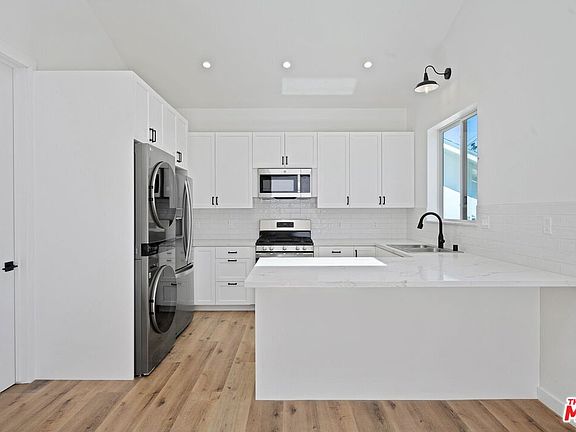 5th image of 5044 1/2 Hartwick St