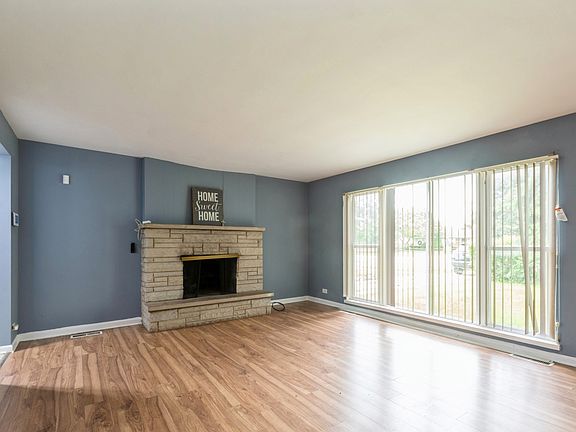 5th image of 1412 Burnham Ave