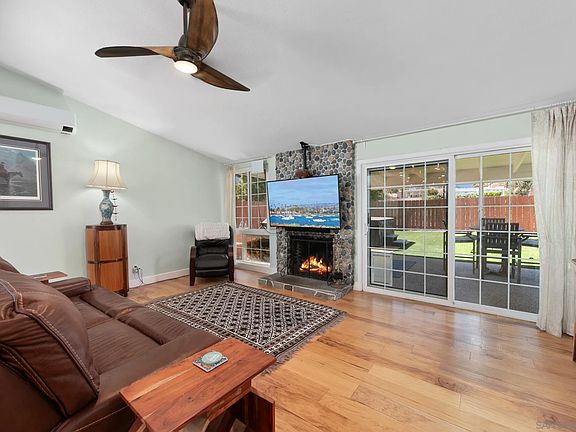 5th image of 2072 Cardinal Dr