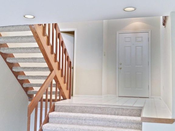 2nd image of 16240 Seahorse Dr