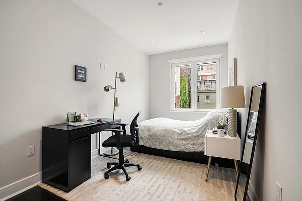 Rented by Compass | media 33