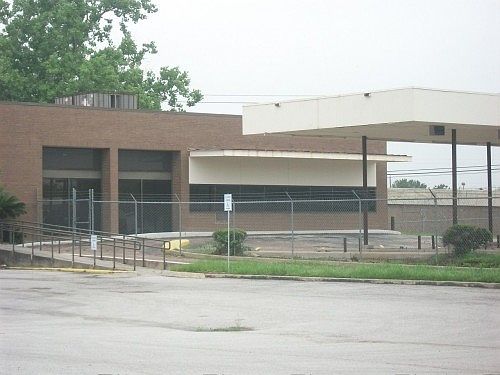 5th image of 10810 Eastex Fwy