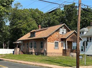 75 Henry St, Manchester, CT 06042