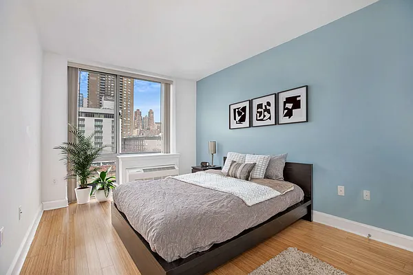 Sold by Compass | media 3