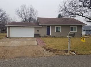 246 N 12th St, David City, NE 68632