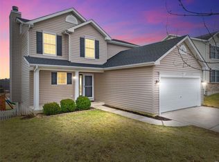 712 Lazy River Dr, Saint Paul, MO 63366