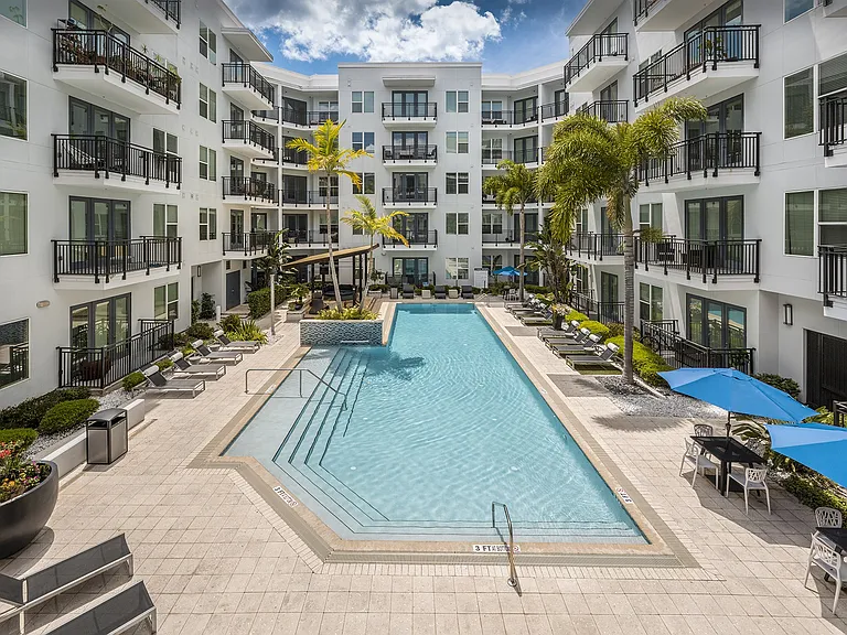 Society Westshore Apartments — Photo 18