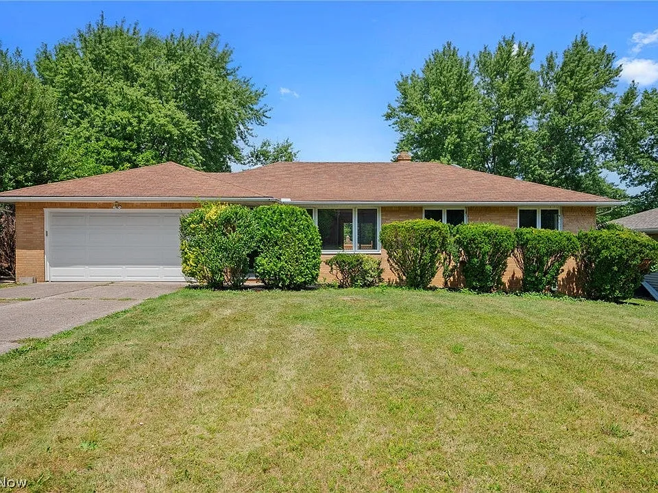 333 E Ridgewood Dr