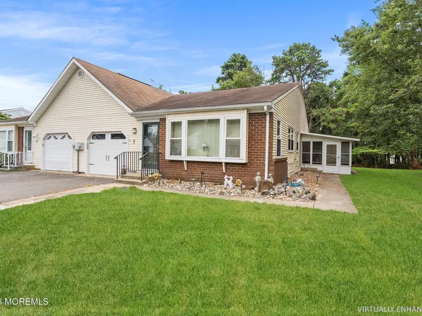 46 Auburn Street #54B, Whiting, NJ 08759