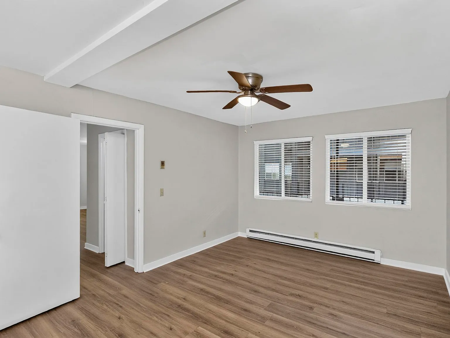 550 Harding Pl — Photo 4