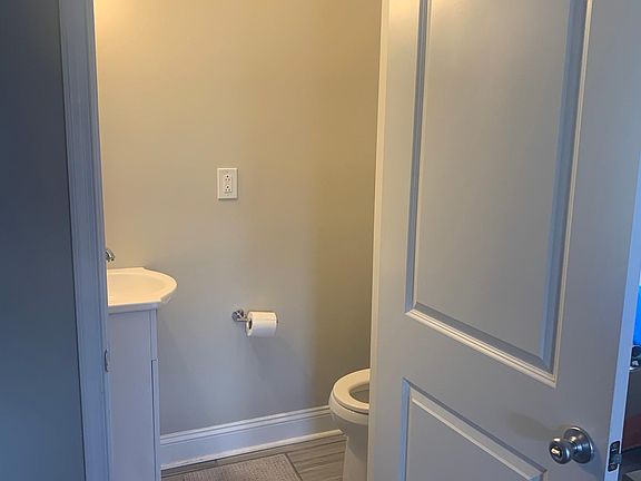5th image of 3506 Wallace St #2