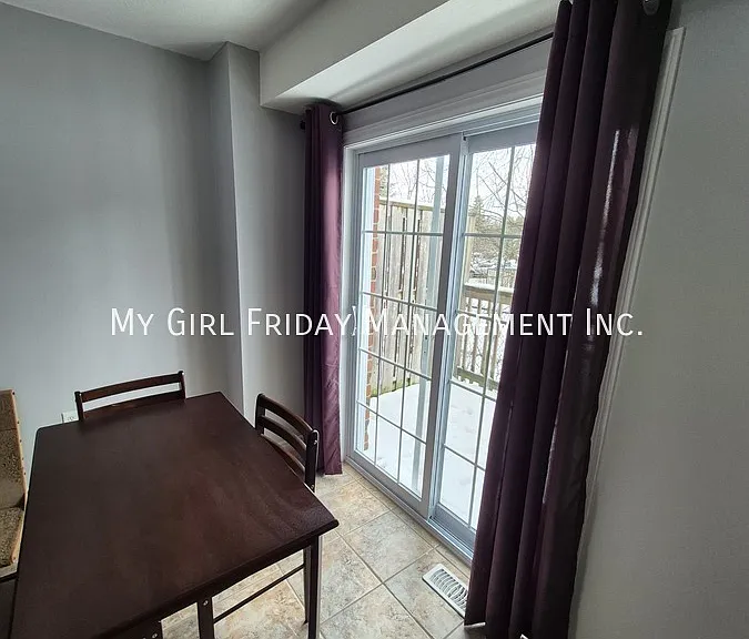 55 Mooregate Cres #7 — Photo 3