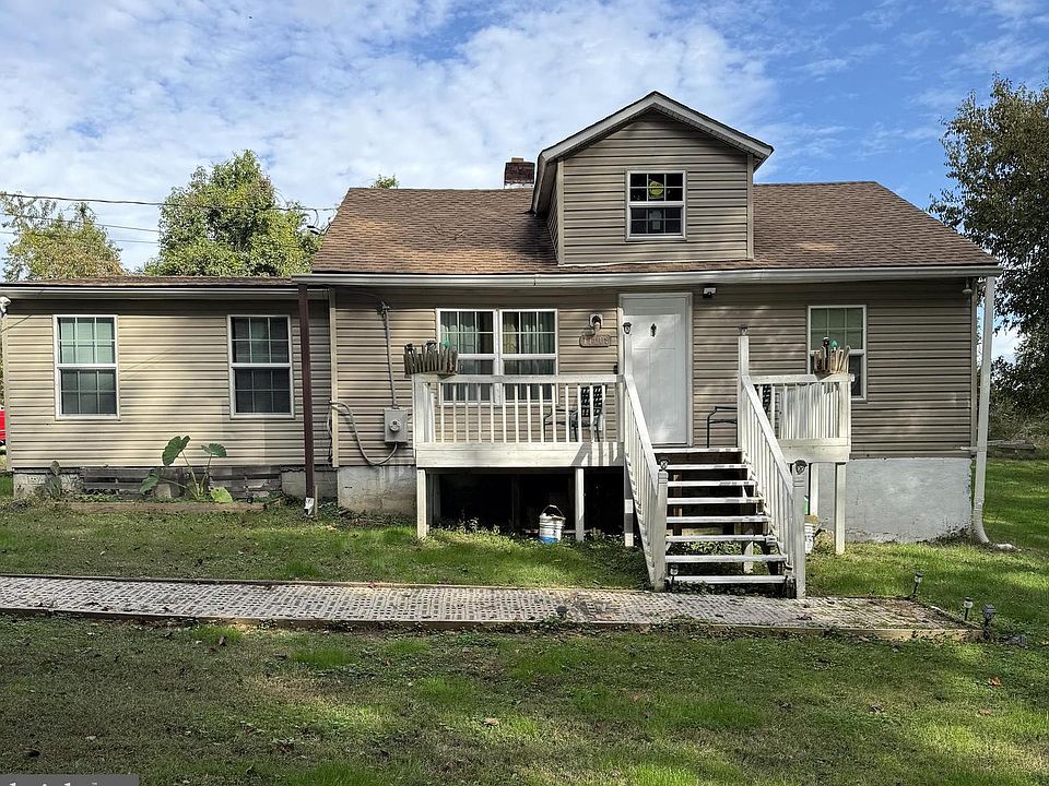 1st image of 11008 Croom Rd