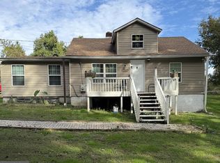 11008 Croom Rd, Upper Marlboro, MD 20772