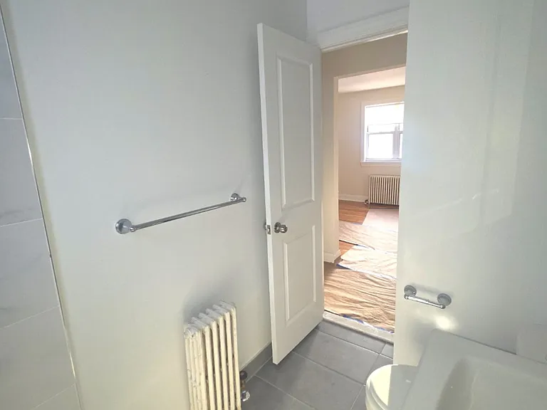 68-45 Cloverdale Blvd #2 — Photo 11