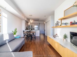 5740 Yonge St #1510, Toronto, ON M2M 0B1