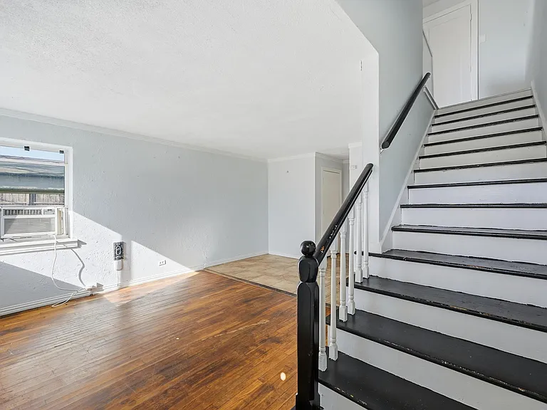 305 W Morton St #307 — Photo 1