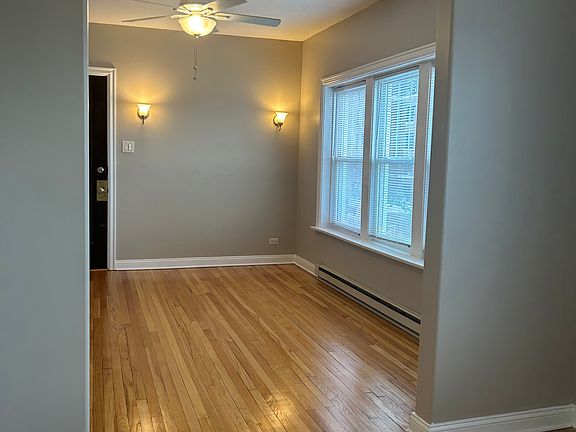 5th image of 1051 Madison St #5043