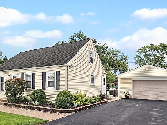 2nd image of 841 N Prater Ave