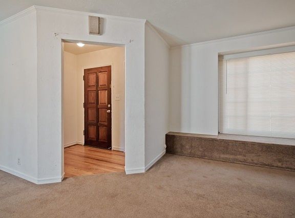 4th image of 1274 W Mendocino Ave
