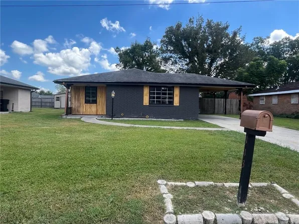 113 Tinsley Dr, Belle Chasse, LA 70037