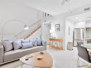 1060 Brickell Ave APT 405, Miami, FL 33131