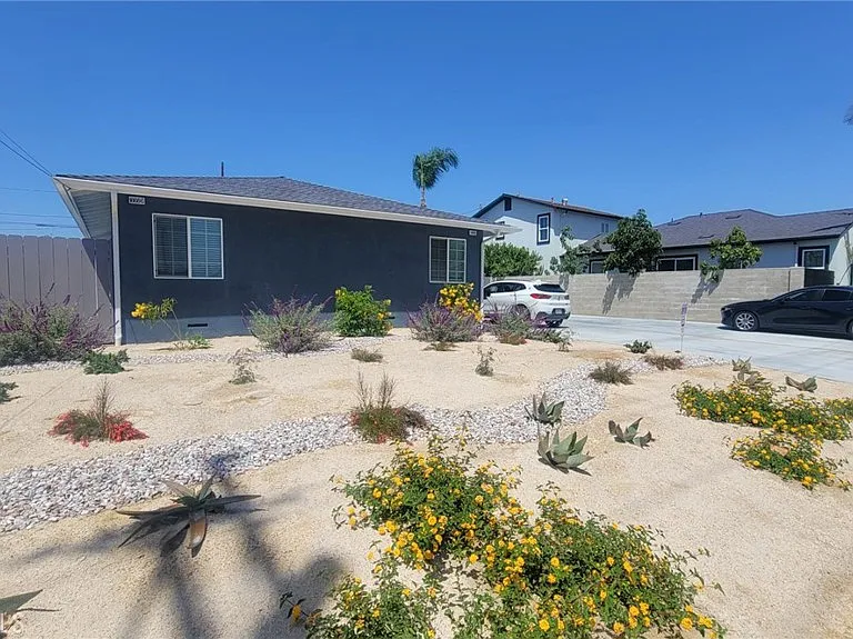 1605 E Santa Ana St — Photo 39