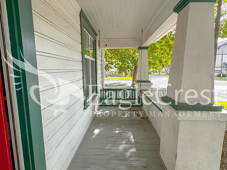 215 S 4th Ave — Photo 25