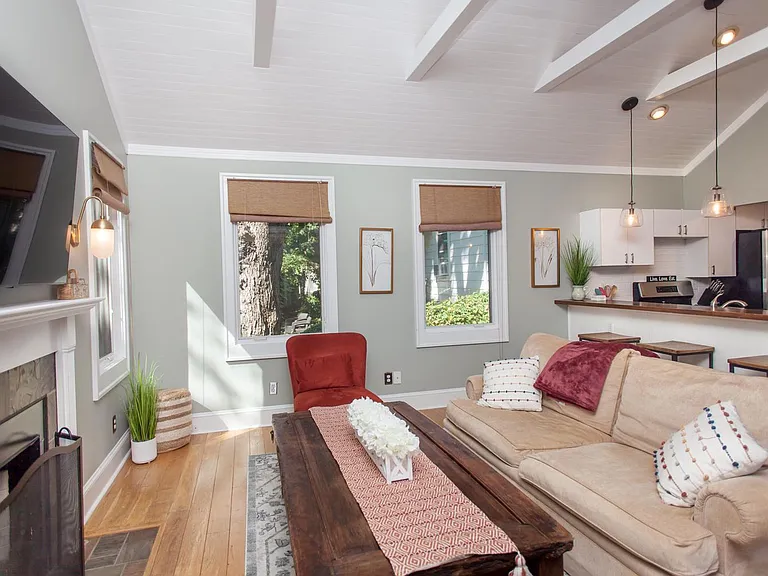1312 Poplar St — Photo 7